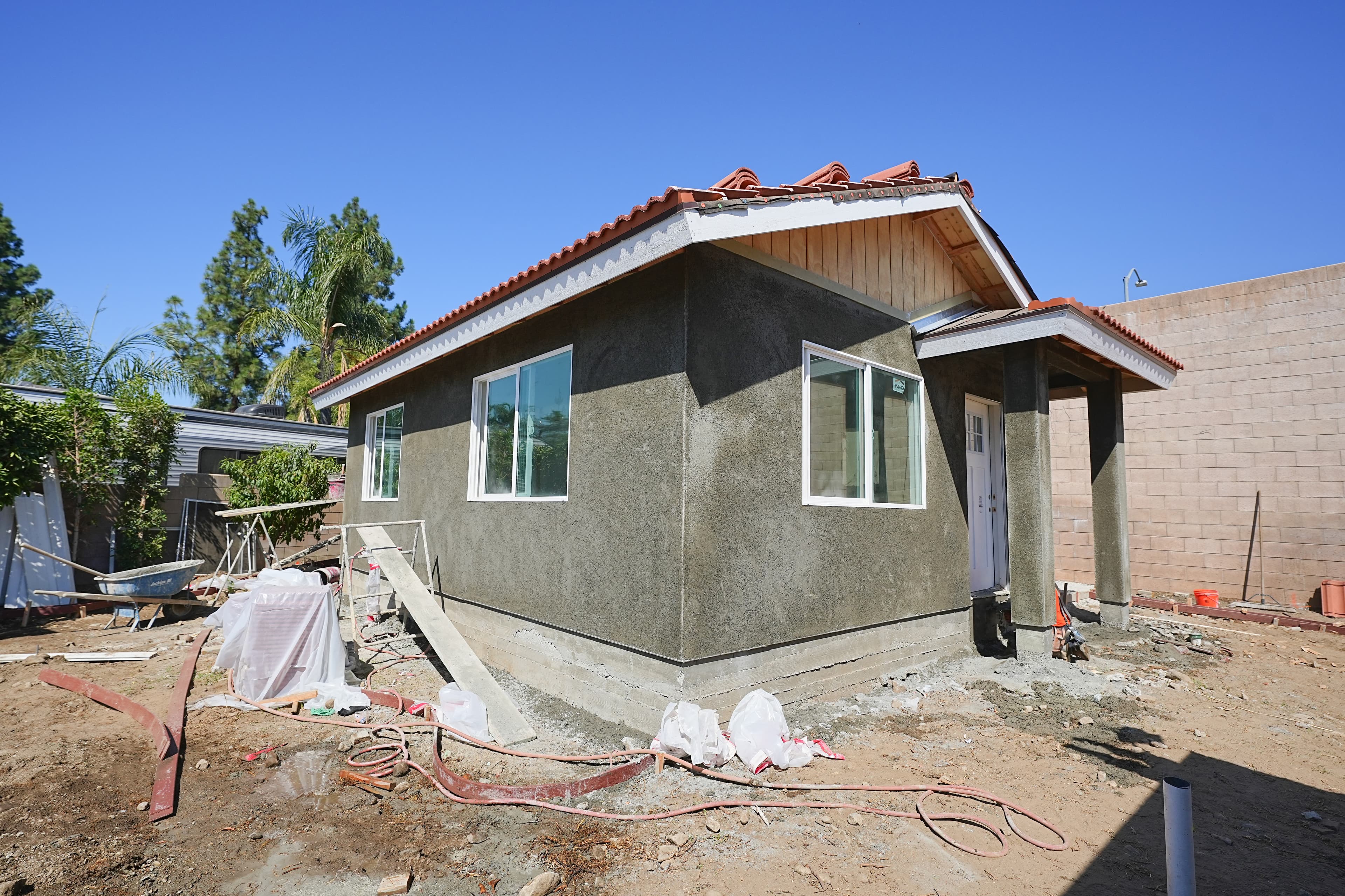 Interior & Exterior Finish